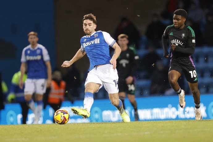 Nhận định, soi kèo Gillingham vs Bromley, 2h45 ngày 3/1