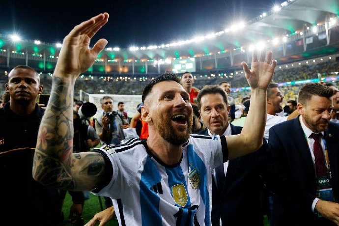 Messi úp mở khả năng tham dự World Cup 2026