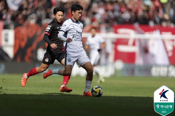 Kết quả bóng đá hôm nay tối 3/3: FC Seoul cầm chân nhau Gimcheon Sangmu 