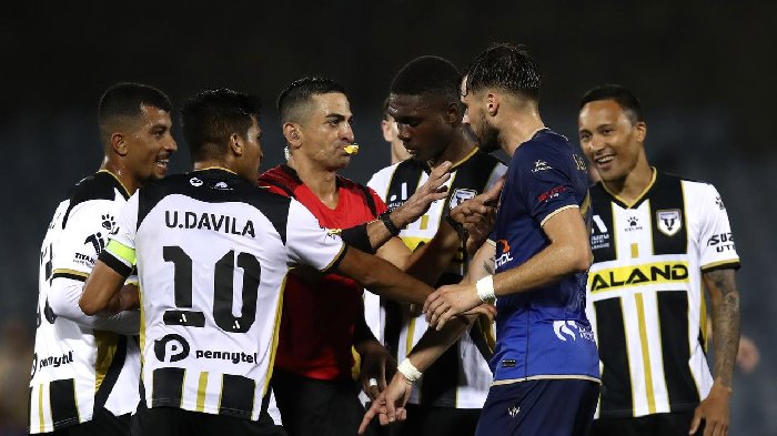 Soi kèo nhà cái Macarthur vs Newcastle Jets, lúc 15h45 ngày 5/1/2024