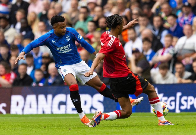 Soi kèo phạt góc Dynamo Kyiv vs Glasgow Rangers, 1h ngày 07/08