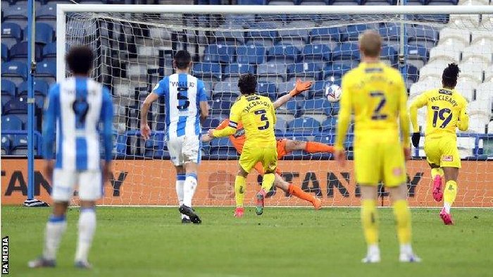 Nhận định, Soi kèo Wycombe Wanderers vs Huddersfield, 2h45 ngày 08/01