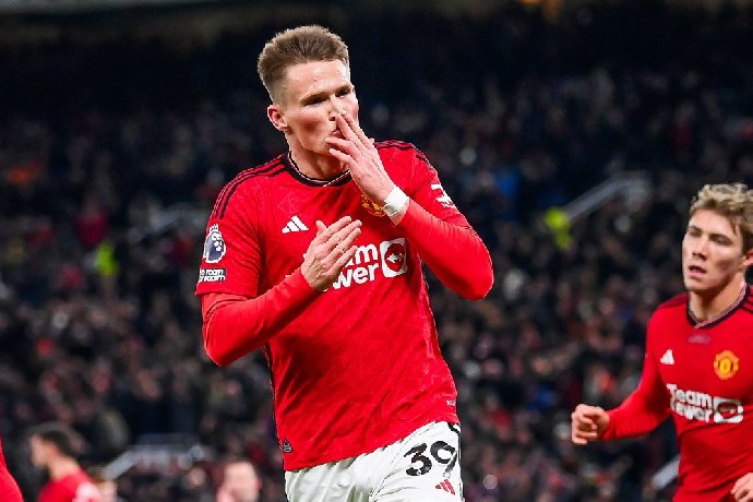 Kết quả bóng đá hôm nay 7/12: McTominay tỏa sáng, MU thắng bất ngờ Chelsea