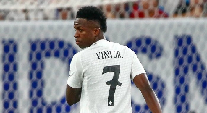 Vinicius từ chối đề nghị gia hạn hợp đồng với Real Madrid