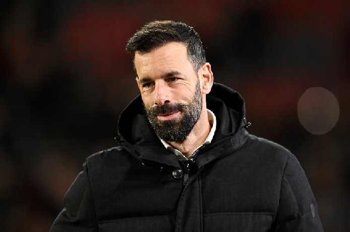 Van Nistelrooy không ngớt lời khen cầu thủ bị Ten Hag ruồng bỏ