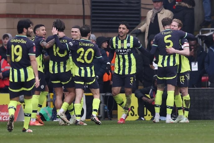 Man City ‘chết hụt’ trước đội hạng Ba tại FA Cup