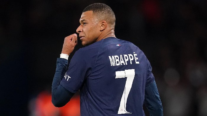 PSG sẽ tiếp tục để Mbappe ngồi dự bị đến cuối mùa