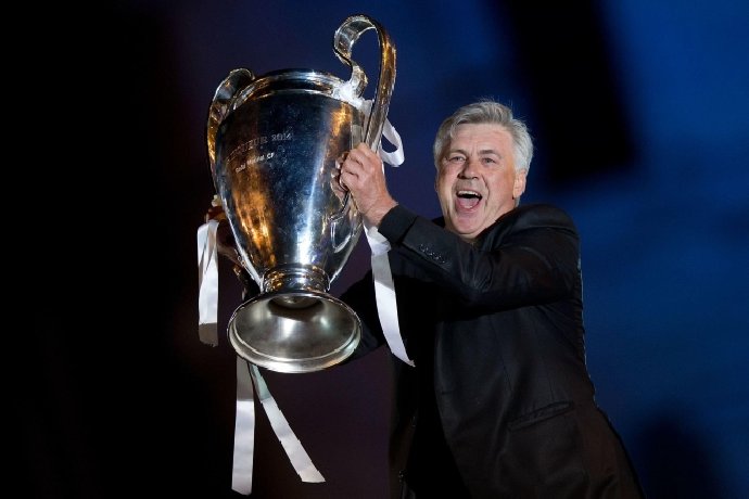 Carlo Ancelotti làm nên lịch sử cùng Real Madrid