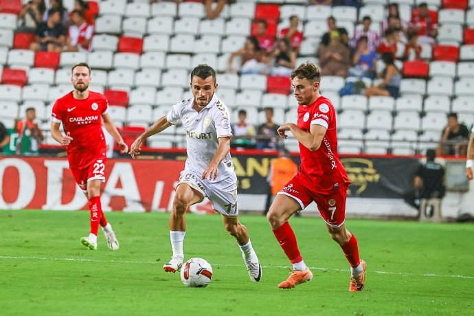 Nhận định Samsunspor vs Antalyaspor, lúc 0h00 ngày 13/2