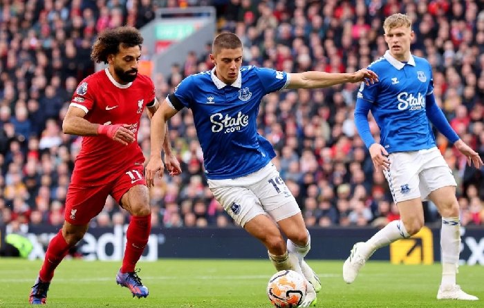 Soi kèo phạt góc Everton vs Liverpool, 2h30 ngày 13/02