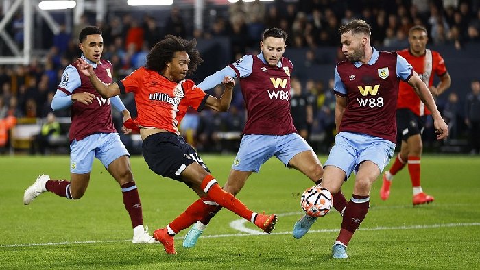 Soi kèo phạt góc Luton Town vs Burnley, 2h ngày 13/08