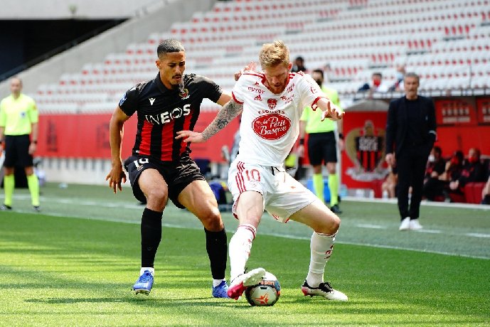 Soi kèo phạt góc Brest vs Auxerre, 2h45 ngày 15/02