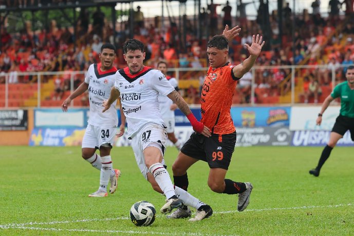 Kết quả bóng đá hôm nay 13/9: Puntarenas cầm hòa Alajuelense