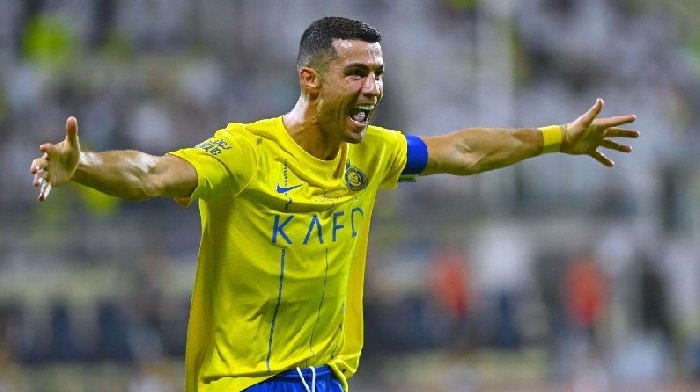 Ronaldo sắp gia hạn hợp đồng với Al Nassr