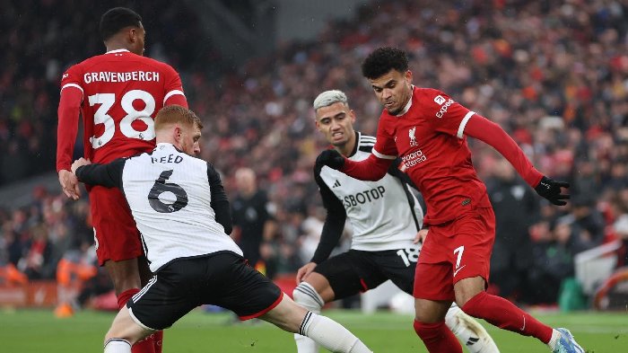 Soi kèo phạt góc Liverpool vs Fulham, 22h ngày 14/12