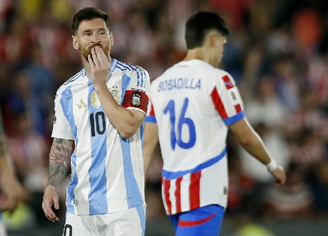 Argentina thua sốc Paraguay với đội hình vô địch World Cup