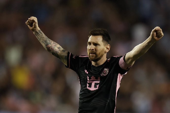 Messi lần đầu nhận giải ở MLS