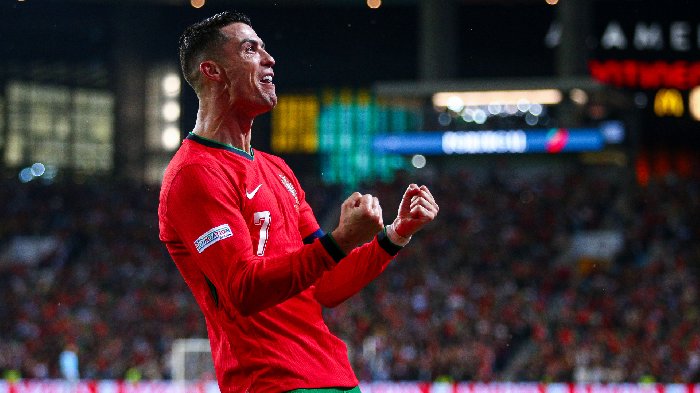 Ronaldo làm điều khó tin, đưa Bồ Đào Nha vào tứ kết Nations League