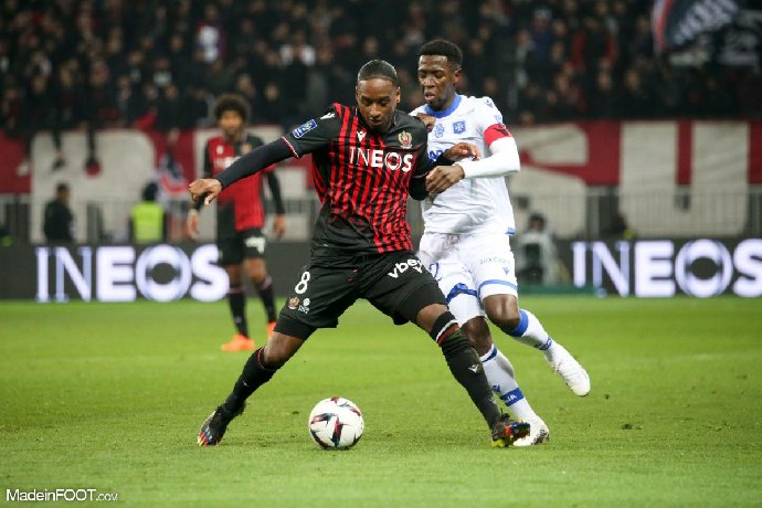 Nhận định AJ Auxerre vs OGC Nice, 20h00 ngày 18/8