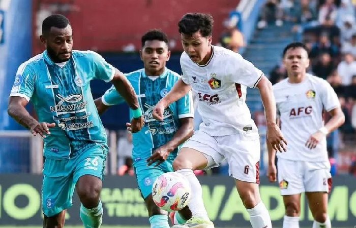 Nhận định, Soi kèo PSBS Biak Numfor vs Persik Kediri, 15h30 ngày 21/2