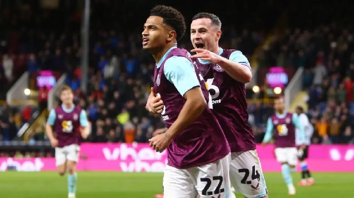 Kết quả bóng đá hôm nay 22/2: Burnley hủy diệt Sheffield Wednesday