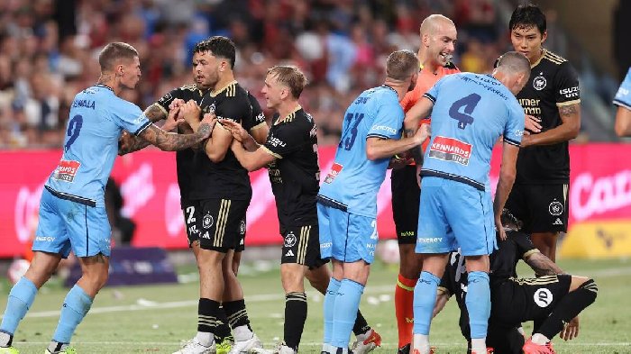 Kết quả bóng đá hôm nay tối 23/11: Sydney FC hủy diệt Western Sydney