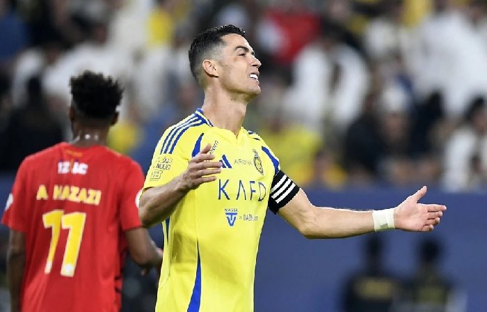 Ronaldo ghi bàn, Al Nassr vẫn thua ngược đội bóng mới lên hạng