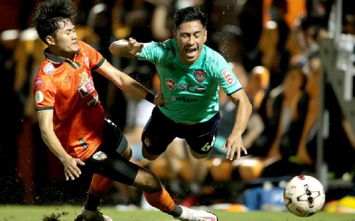 Nhận định dự đoán Chiangrai United vs PT Prachuap, lúc 18h00 ngày 24/12/2023