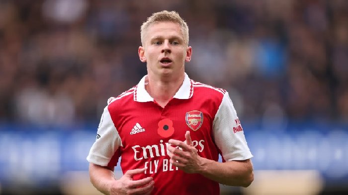 Arsenal bật đèn xanh để Zinchenko ra đi