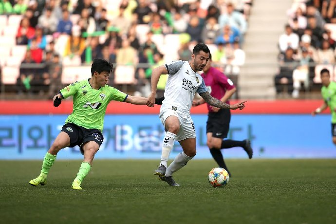 Nhận định Incheon United vs Jeonbuk Hyundai Motors, 17h30 ngày 24/8