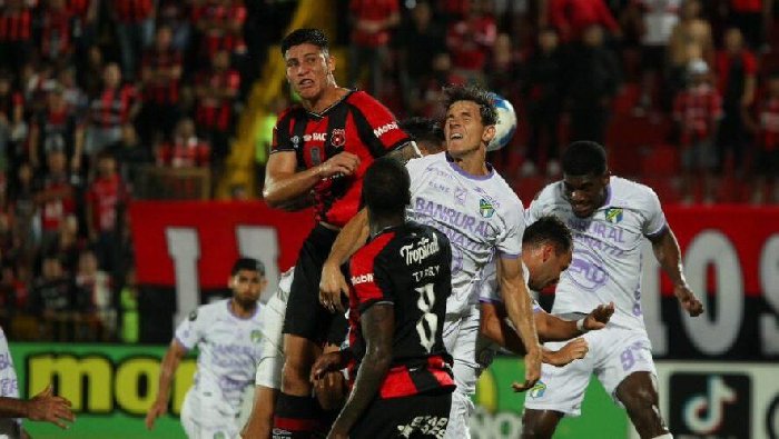 Nhận định, Soi kèo CSD Comunicaciones vs Alajuelense, 9h05 ngày 27/09