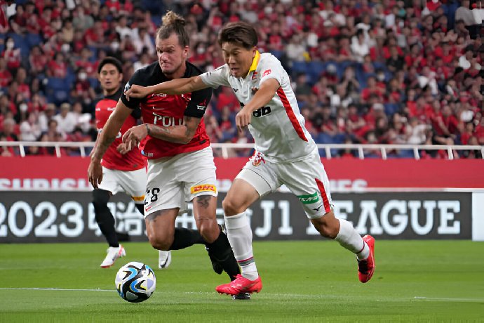 Nhận định Nagoya Grampus vs Urawa Red Diamonds, 17h00 ngày 26/6