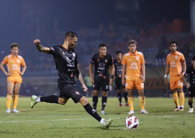 Nhận định Chiangrai United vs Ratchaburi, 17h30 ngày 28/4