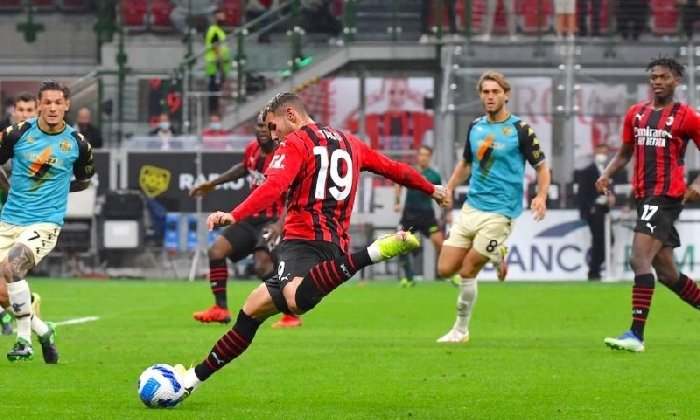 Nhật định phạt góc AC Milan vs Venezia, 1h45 ngày 29/8
