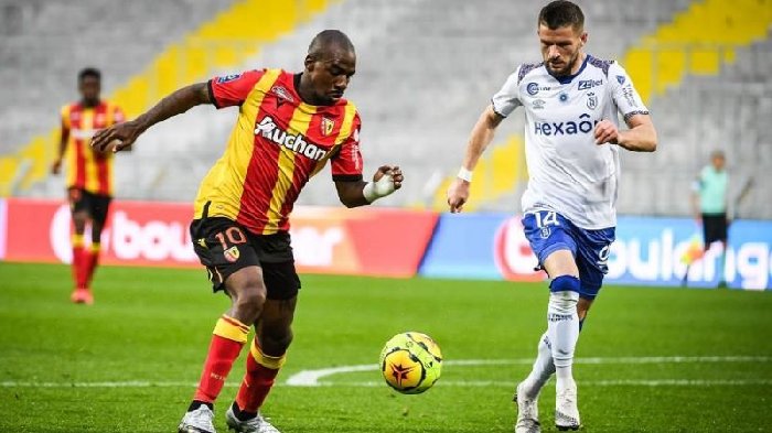 Soi kèo phạt góc Reims vs Lens, 2h45 ngày 30/11