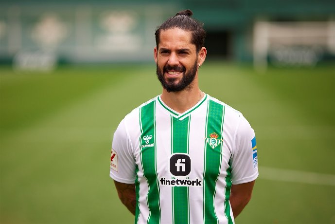 Isco chốt tương lai với Real Betis