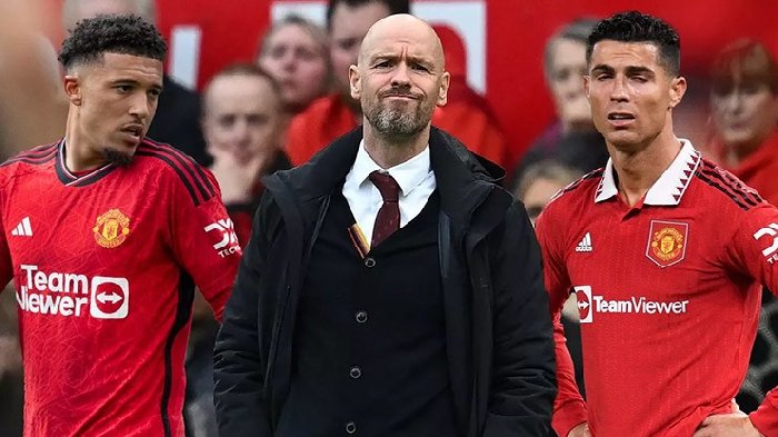 Ten Hag bị tố 'làm nhục' Ronaldo và Sancho