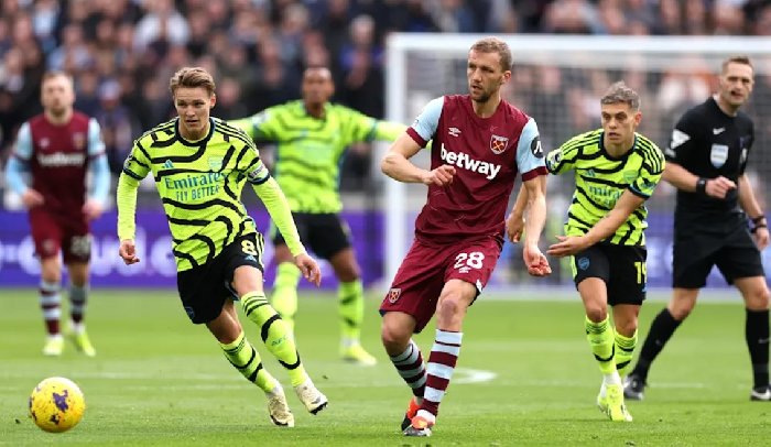 Soi kèo phạt góc West Ham vs Arsenal, 0h30 ngày 01/12