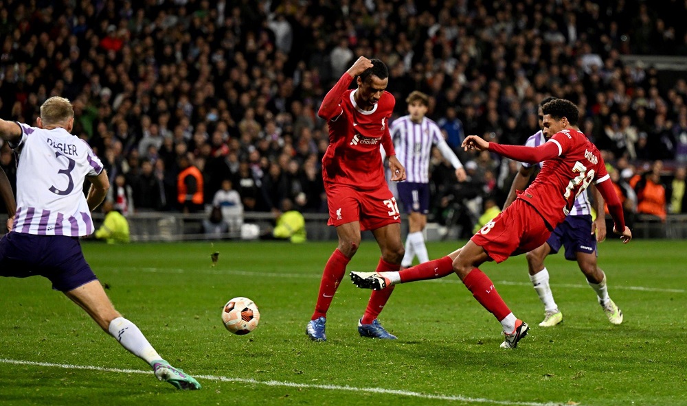 Liverpool thua sốc trong ngày Luis Diaz trở lại đá chính - Ảnh 2