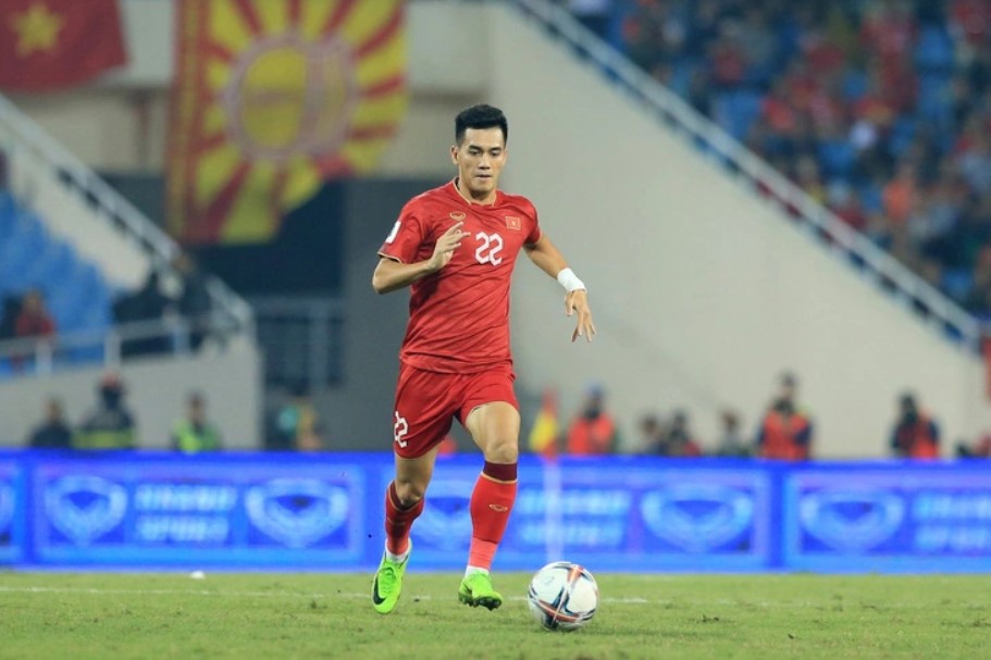 ĐT Việt Nam nguy cơ vắng thêm 2 trụ cột ở Asian Cup - Ảnh 1