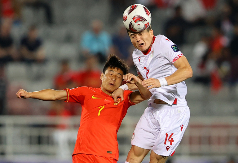 Bị tước bàn thắng oan uổng, truyền thông Trung Quốc chỉ trích trọng tài Asian Cup 2023 - Ảnh 1