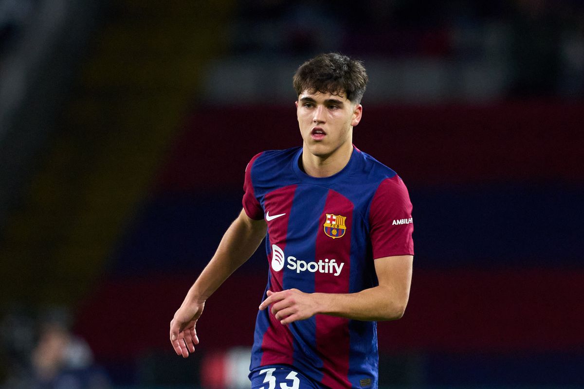 'Ngọc quý' 17 tuổi của Barcelona đi vào lịch sử Champions League - Ảnh 1