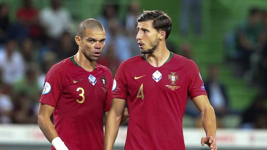 Đội hình tuyển Bồ Đào Nha dự EURO 2024: Ronaldo mất chỗ!? - Ảnh 3