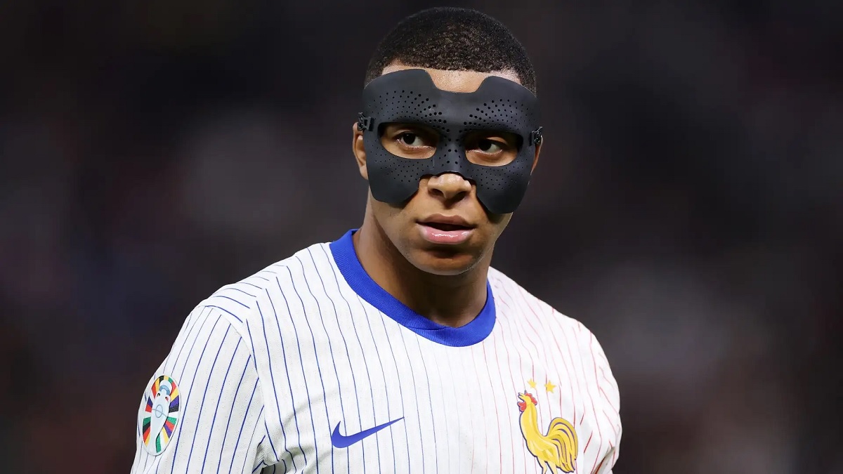 Mbappe nguy cơ lỡ trận bán kết EURO 2024 với Tây Ban Nha - Ảnh 1