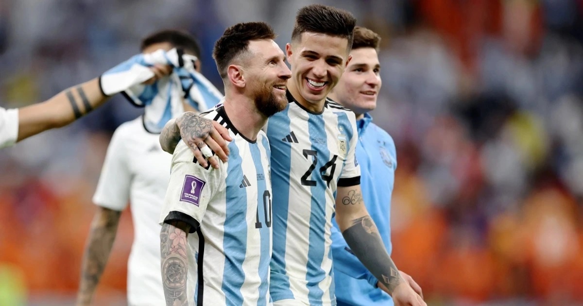 Thứ trưởng Argentina bắt Messi phải xin lỗi - Ảnh 1