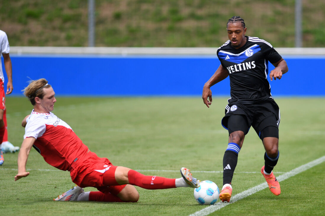 Kết quả bóng đá hôm nay tối 19/7: Schalke thua đau trước Utrecht - Ảnh 1