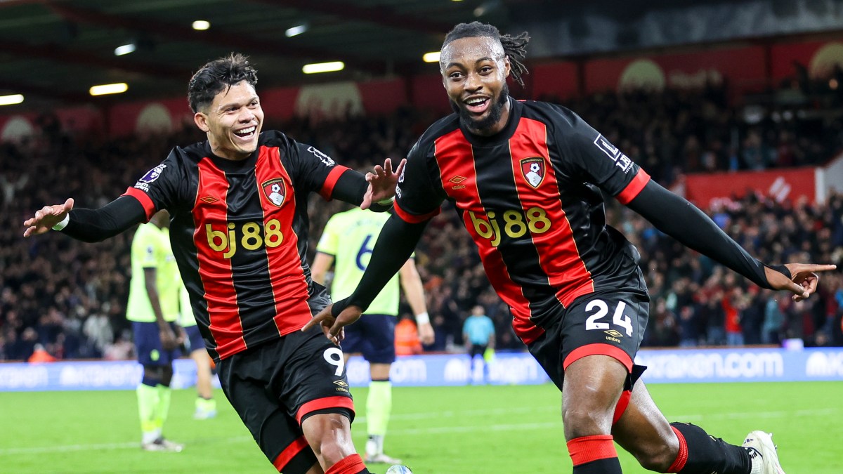 Kết quả bóng đá hôm nay 1/10: Bournemouth nhấn chìm Southampton - Ảnh 1