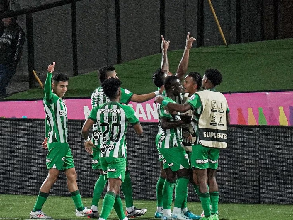 Kết quả bóng đá hôm nay tối 15/10: Atletico Nacional Medellin thắng nghẹt thở Envigado  - Ảnh 1