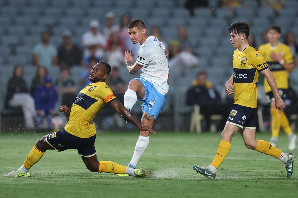 Kết quả bóng đá hôm nay tối 8/12: Central Coast Mariners vượt qua Sydney FC  - Ảnh 1