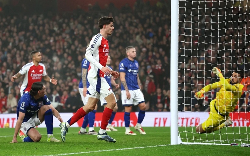 Đánh bại tân binh Ipwich, Arsenal lấy lại ngôi nhì bảng - Ảnh 1